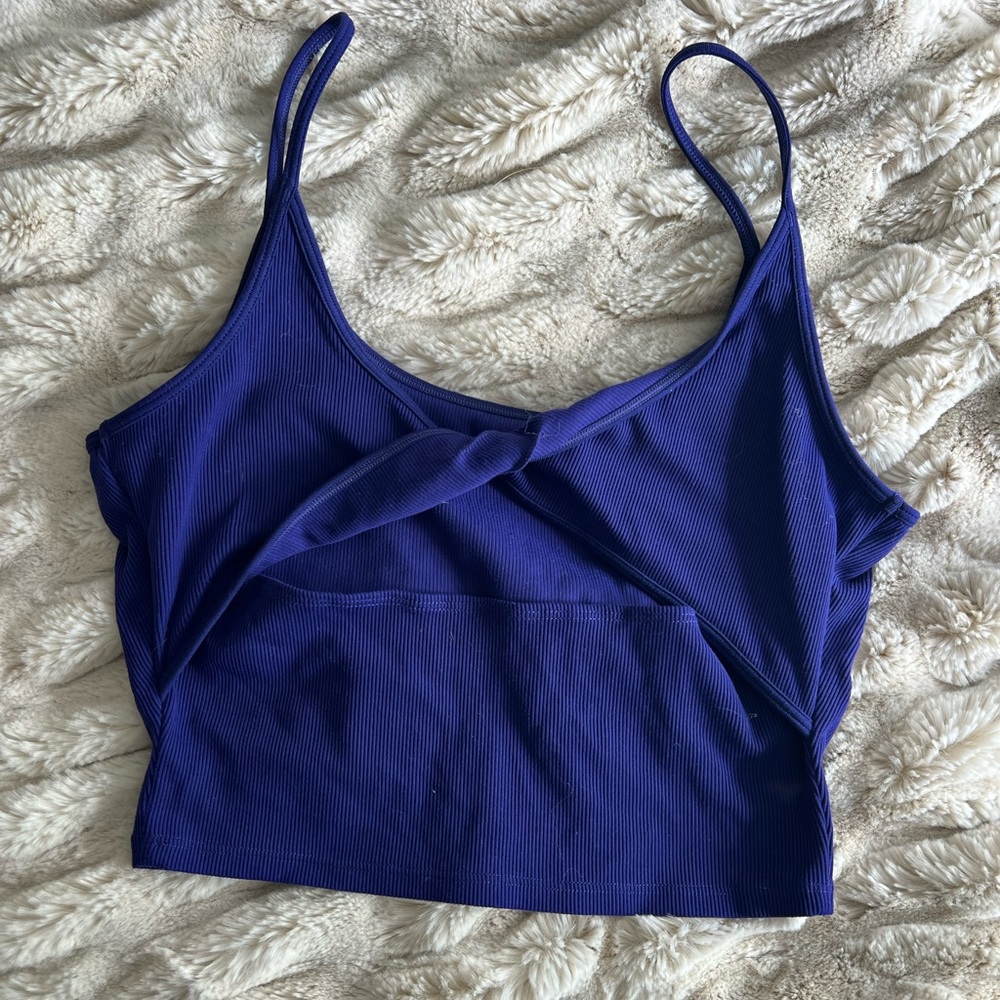 Lululemon Twist back purple tank - size 4
